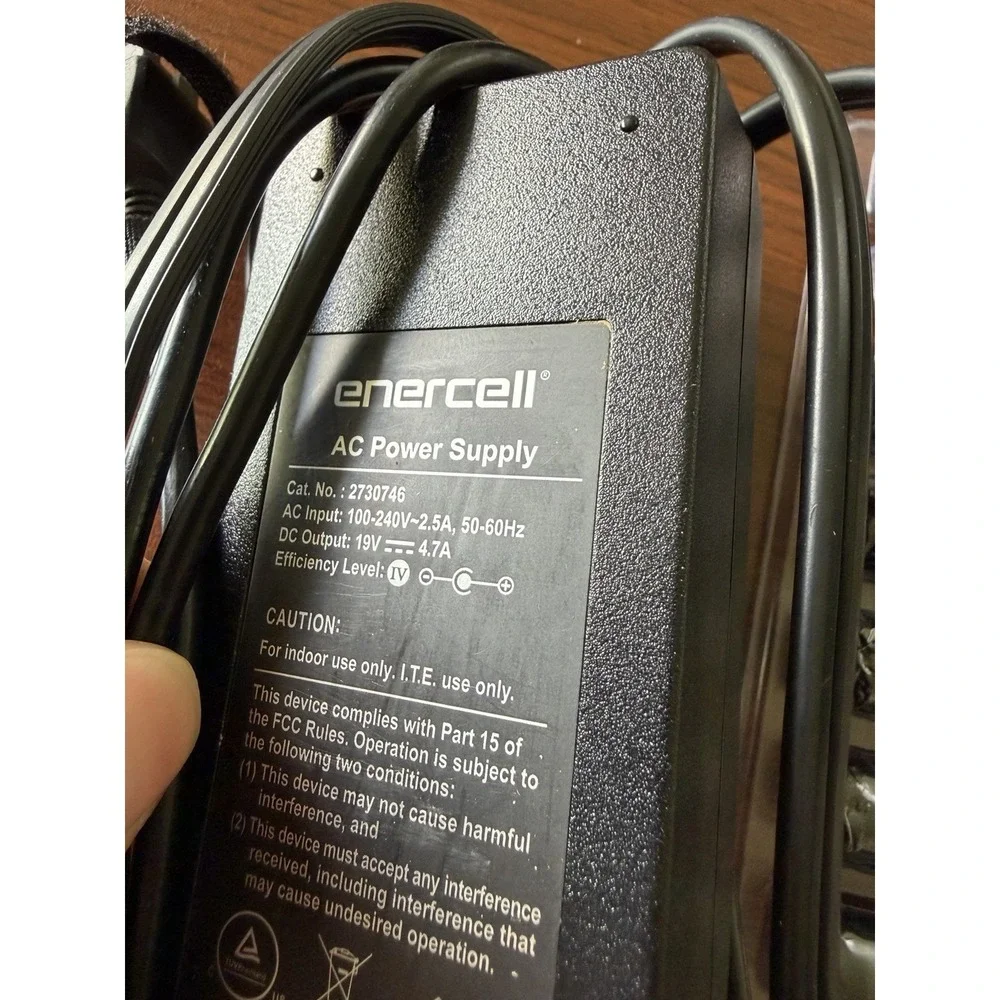 Enercell Power Supply With interchangeable Tips AC 100-240v 2.5a Adapt